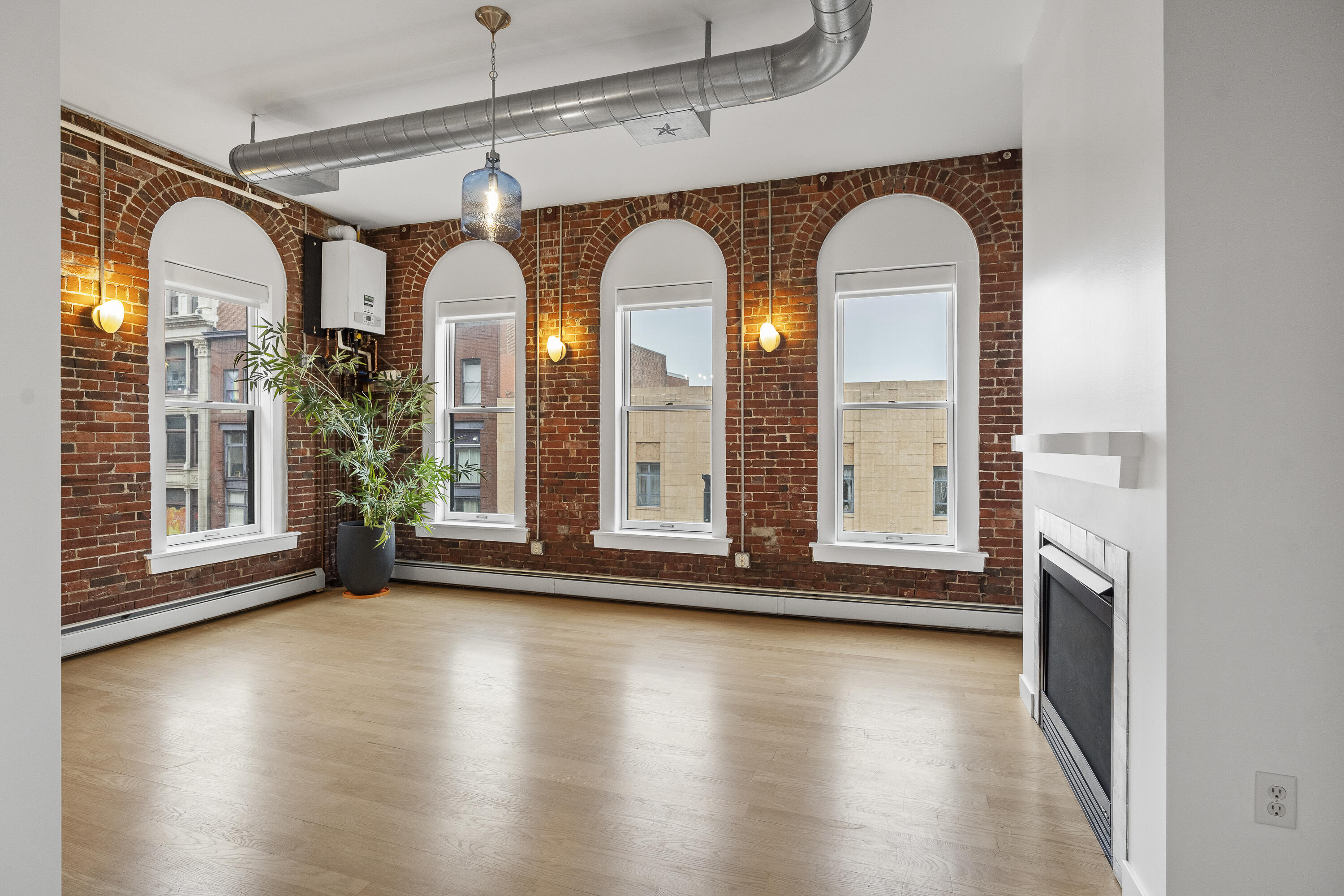 547 Congress Street, Unit 3B Portland, ME 04101 - Photo 4 of 29 20-537A Congress St, #302, Portland, ME-