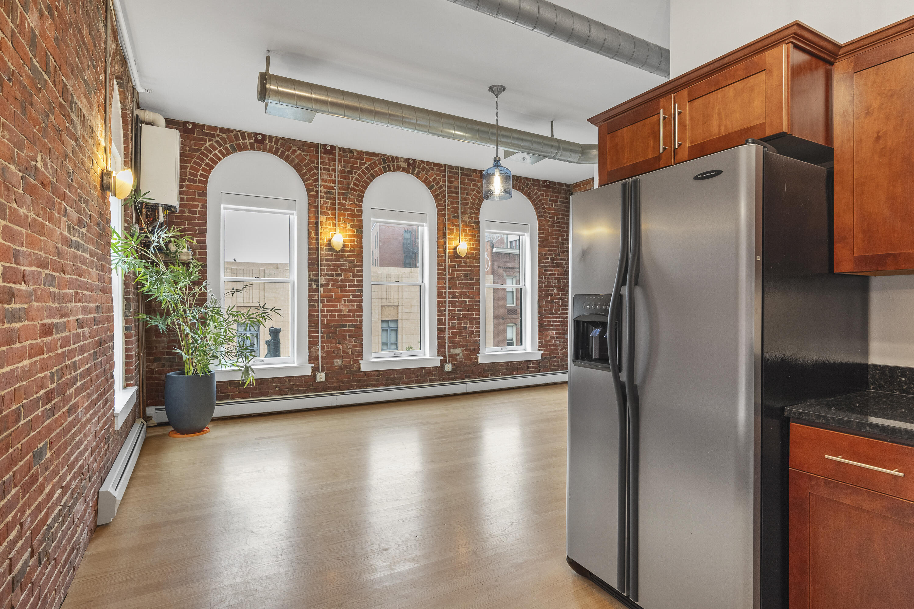 547 Congress Street, Unit 3B Portland, ME 04101 - Photo 10 of 29 27-537A Congress St, #302, Portland, ME-