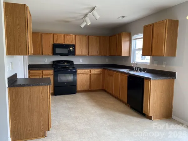 $2,200 | 1519 Cold Creek Place, Huntersville, NC 28078