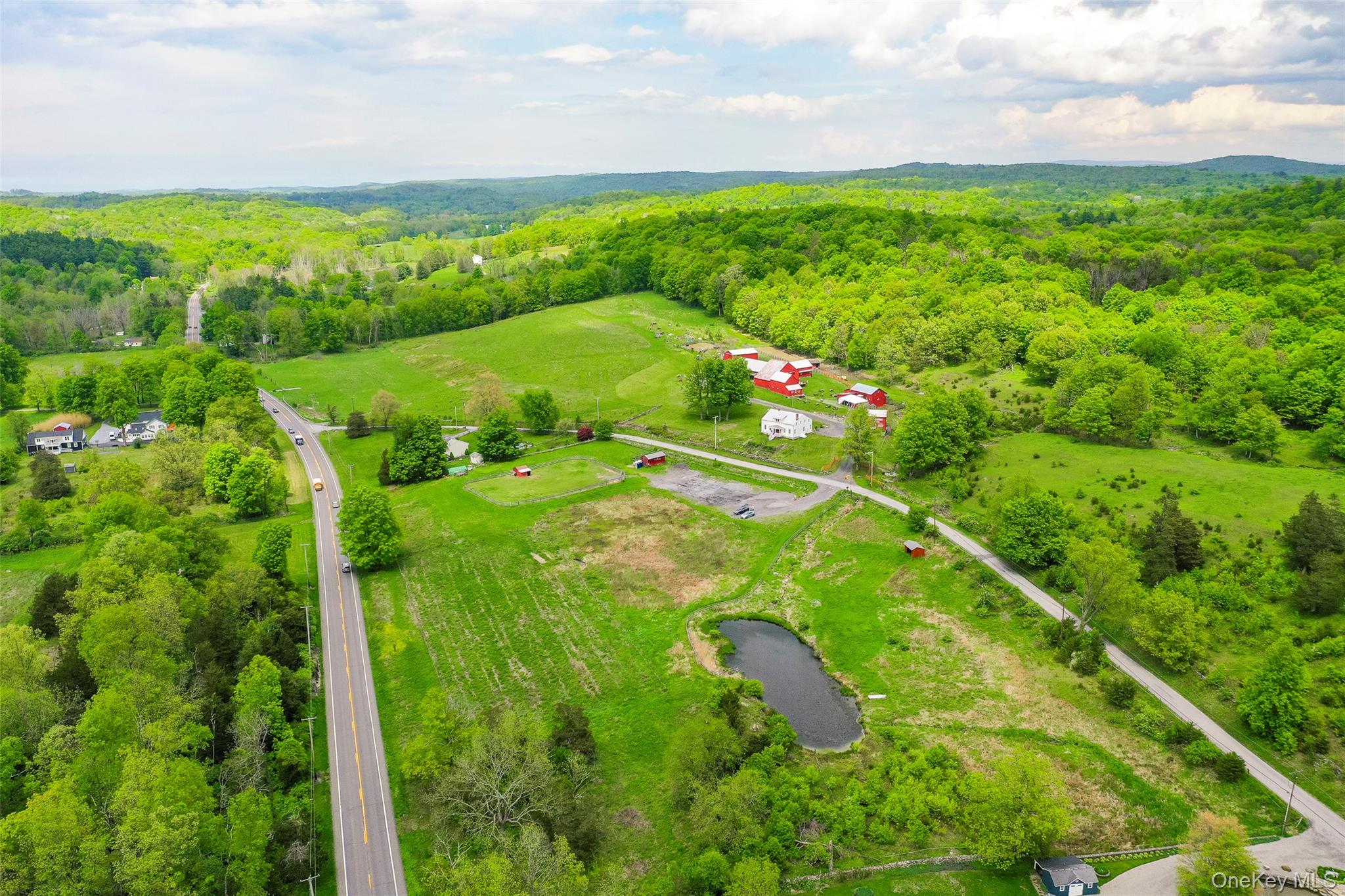 148 Creek Road Staatsburg, NY 12580 - Photo 17 of 27 Bird's eye view of a heavily wooded area