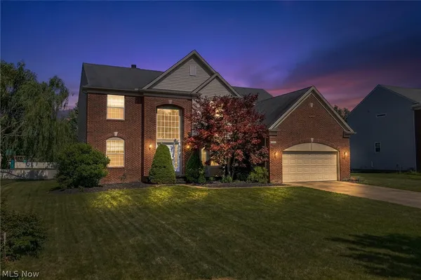 $550,000 | 473 Wilmington Drive, Broadview Heights, OH 44147