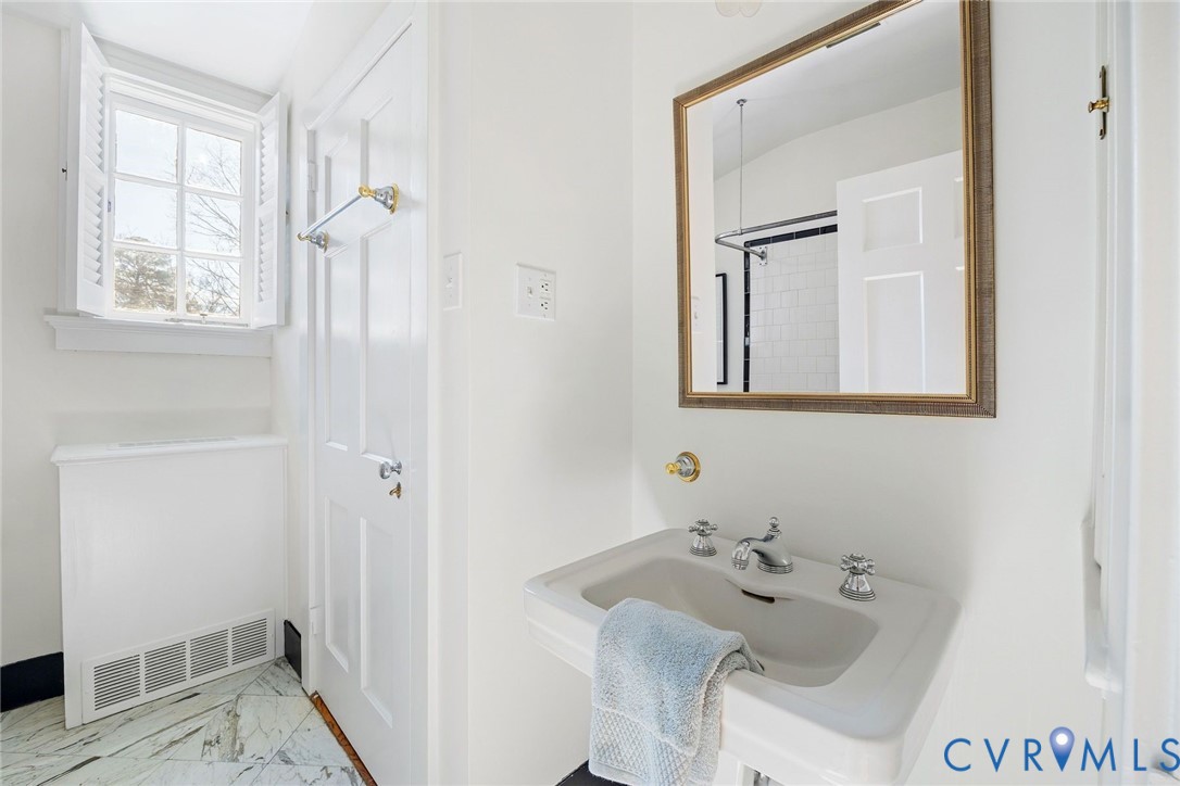 1 Ampthill Road Richmond, VA 23226 - Photo 41 of 55