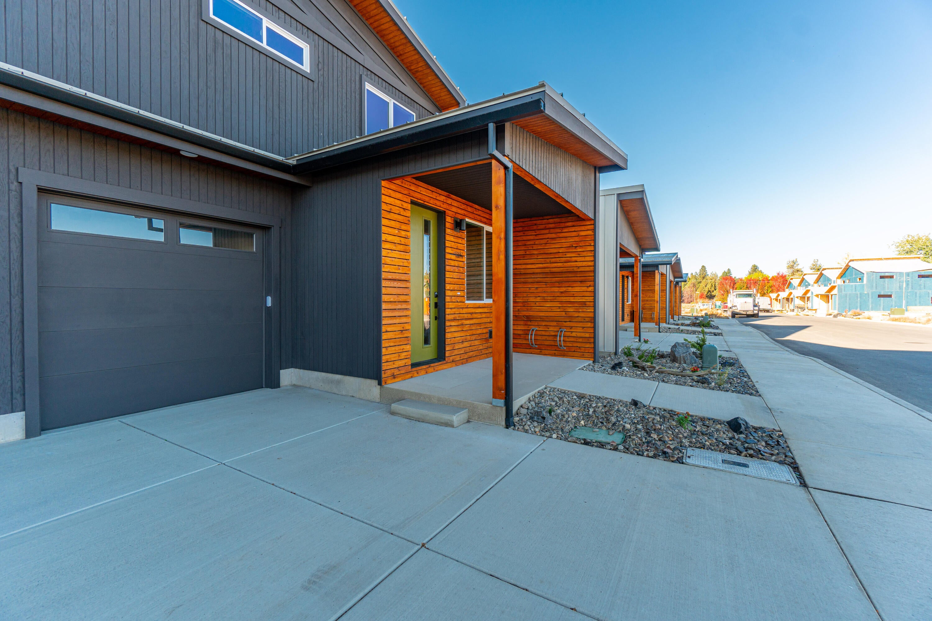 61646 Pettigrew Road, Unit 10 Bend, OR 97702 - Photo 5 of 22 8-print-Riley Visuals-2