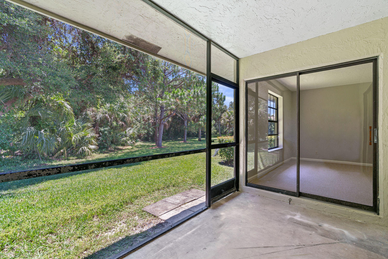 460 Hardwood Place Boca Raton, FL 33431 - Photo 13 of 27 Patio
