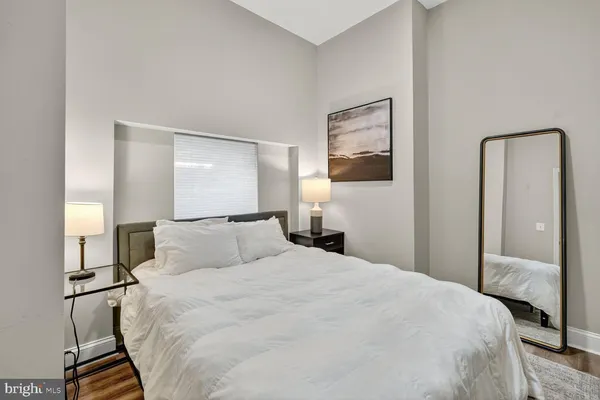 $4,000 | 133 7th Street Southeast, Unit 3, Washington, DC 20003