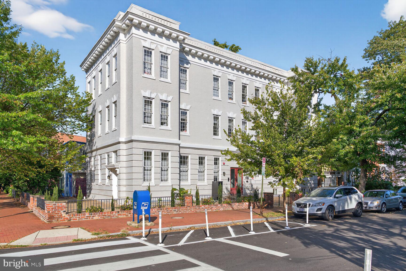 133 7th Street Southeast, Unit 3 Washington, DC 20003 - Photo 2 of 19 a front view of a building