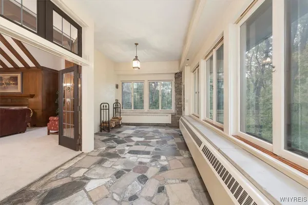 $1,400,000 | 1005 Big Tree Road, East Aurora, NY 14052