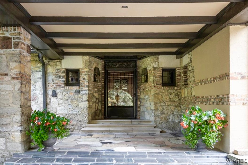 1005 Big Tree Road East Aurora, NY 14052 - Photo 2 of 50