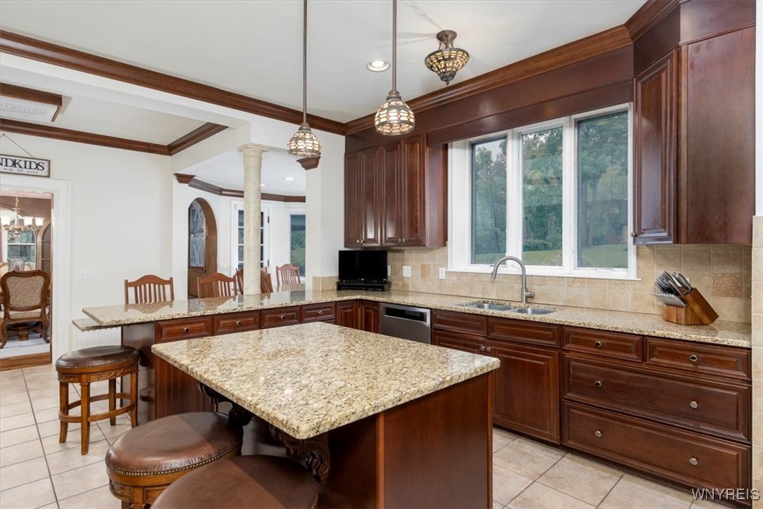 1005 Big Tree Road East Aurora, NY 14052 - Photo 7 of 50 KITCHEN