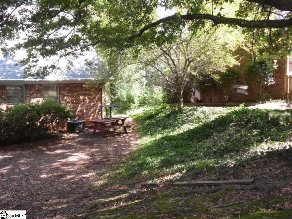 517 Mt Vernon Road Greer, SC 29651 - Photo 22 of 26
