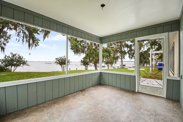 a view of livingroom with furniture and windows