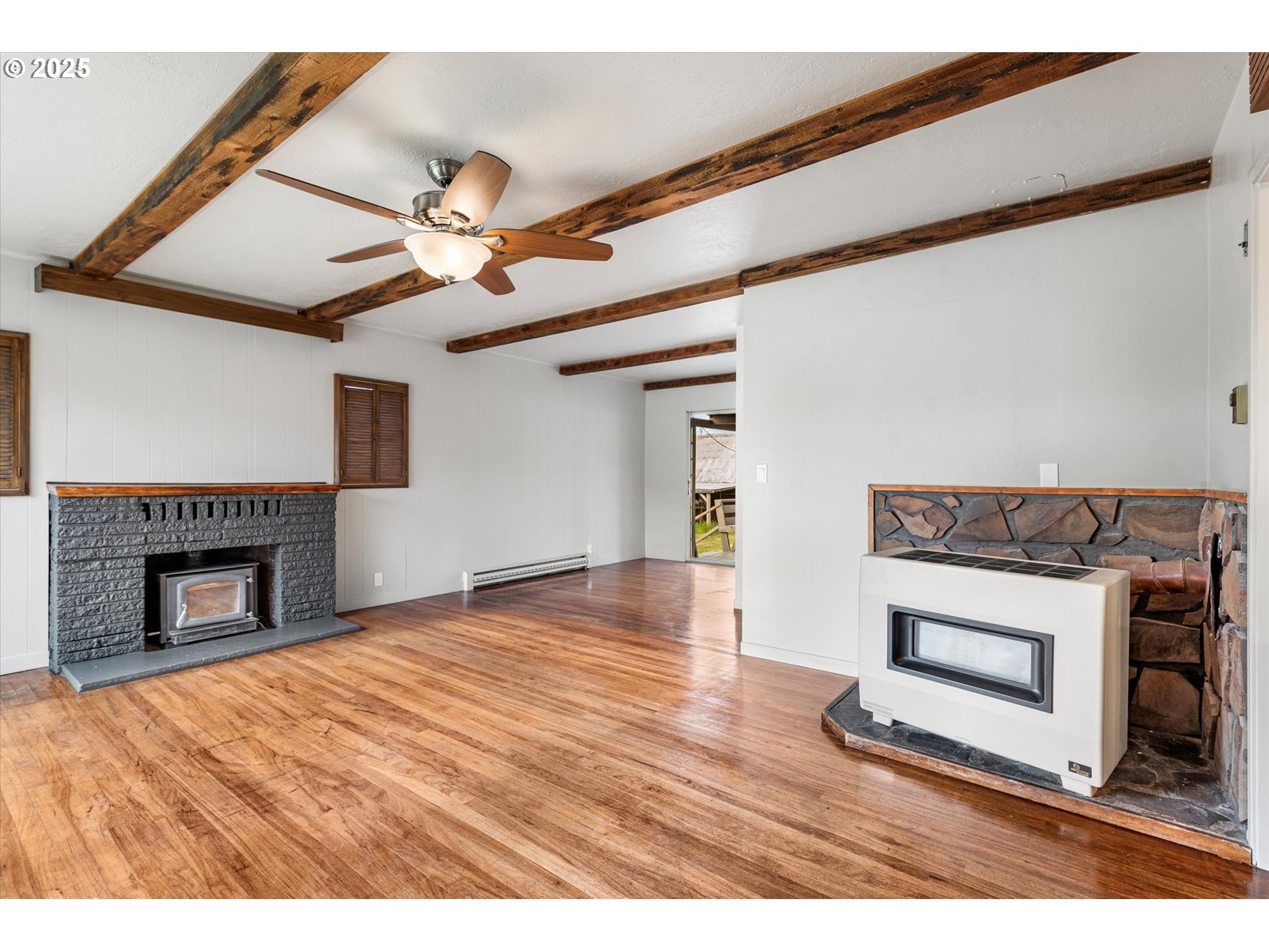 504 South Lake Street Joseph, OR 97846 - Photo 7 of 39