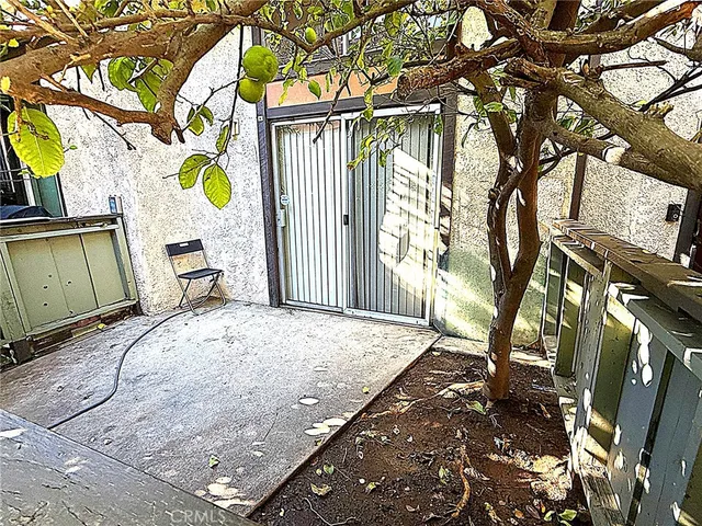 $3,400 | 13623 Valerio Street, Unit C, Van Nuys, CA 91405