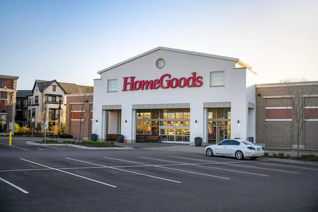 $409,990 | 573 Yosemite Way, Mundelein, IL 60060