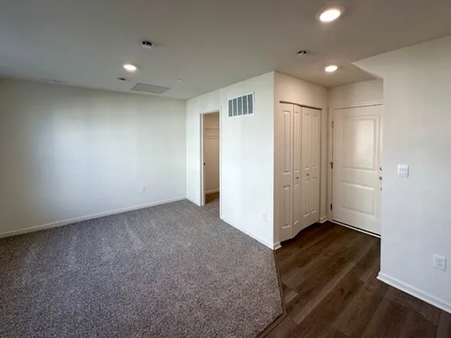 $409,990 | 573 Yosemite Way, Mundelein, IL 60060