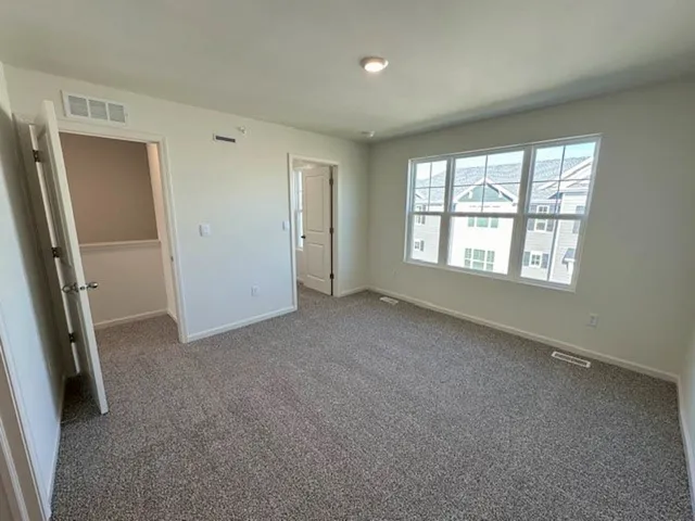 $409,990 | 573 Yosemite Way, Mundelein, IL 60060