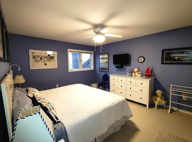 $2,000 | 41 Woodbury Drive, Unit 32, Bristol, NH 03222