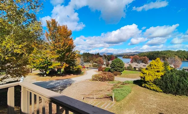 $2,000 | 41 Woodbury Drive, Unit 32, Bristol, NH 03222