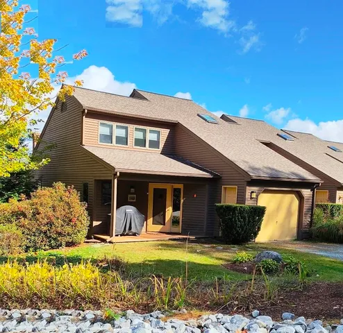 $2,000 | 41 Woodbury Drive, Unit 32, Bristol, NH 03222