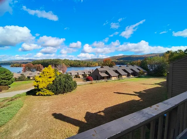 $2,000 | 41 Woodbury Drive, Unit 32, Bristol, NH 03222