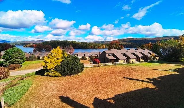 $2,000 | 41 Woodbury Drive, Unit 32, Bristol, NH 03222