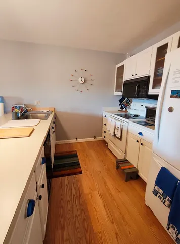 $2,000 | 41 Woodbury Drive, Unit 32, Bristol, NH 03222