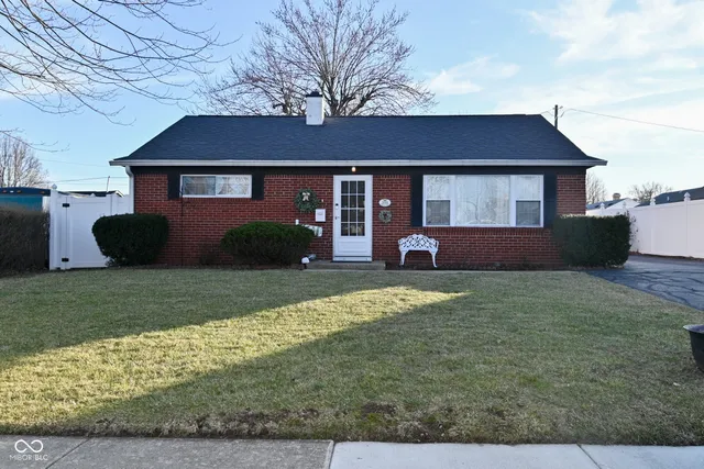 $199,900 | 133 Marcy Lane, Greenwood, IN 46143