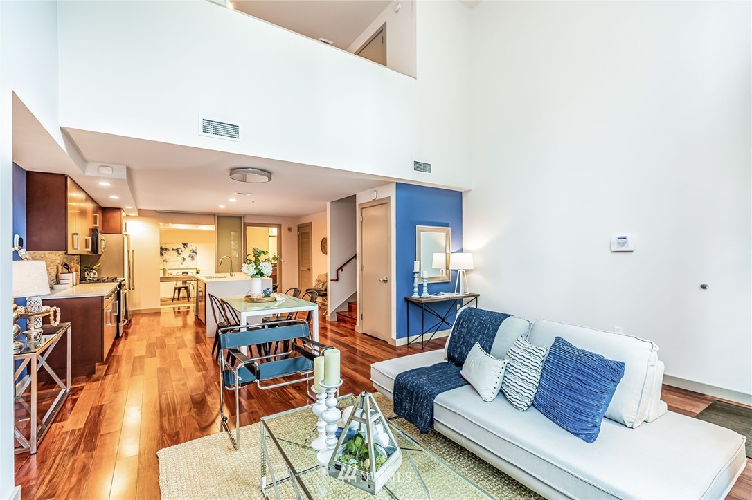 910 Lenora Street, Unit S205 Seattle, WA 98121 - Photo 12 of 38