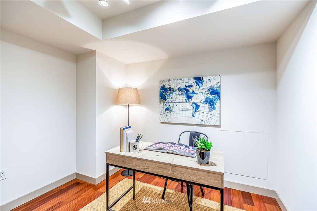 910 Lenora Street, Unit S205 Seattle, WA 98121 - Photo 21 of 38