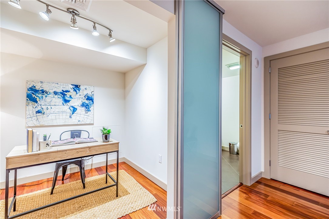 910 Lenora Street, Unit S205 Seattle, WA 98121 - Photo 23 of 38