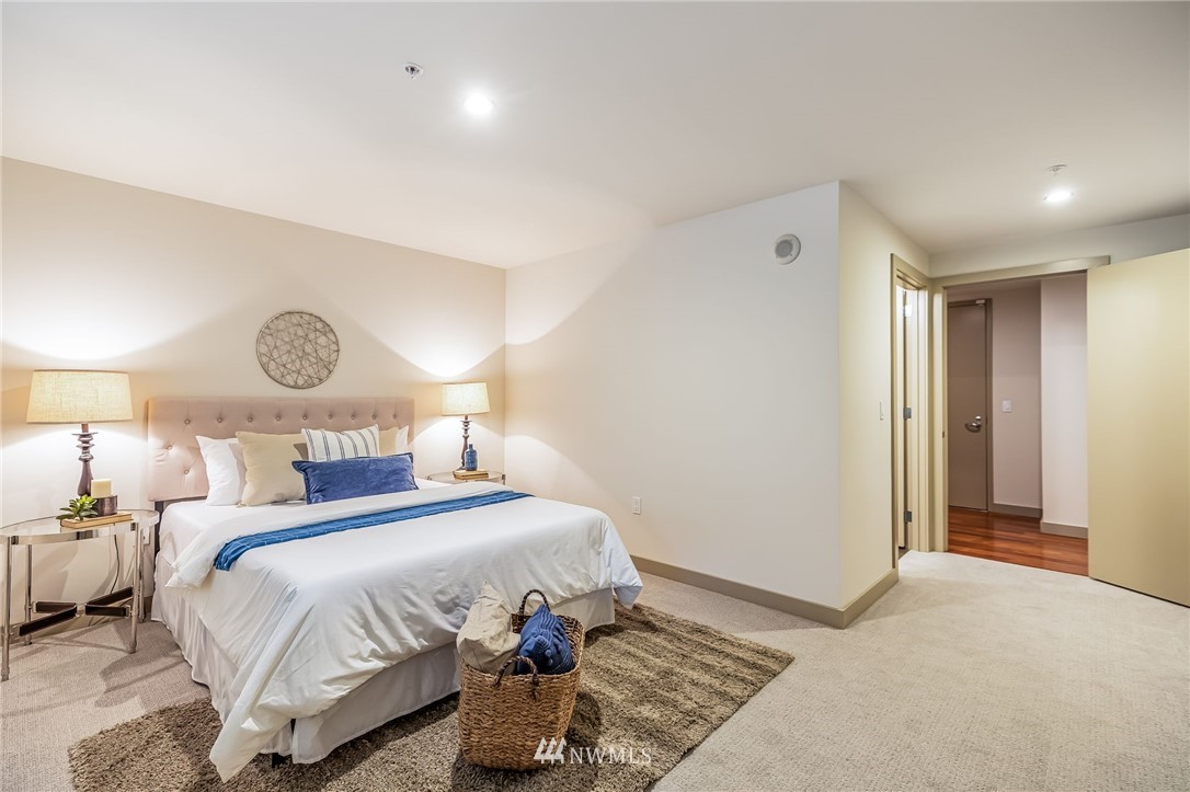 910 Lenora Street, Unit S205 Seattle, WA 98121 - Photo 28 of 38
