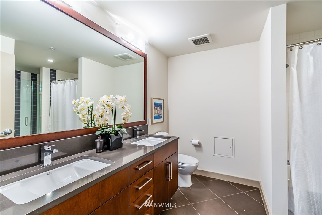 910 Lenora Street, Unit S205 Seattle, WA 98121 - Photo 30 of 38