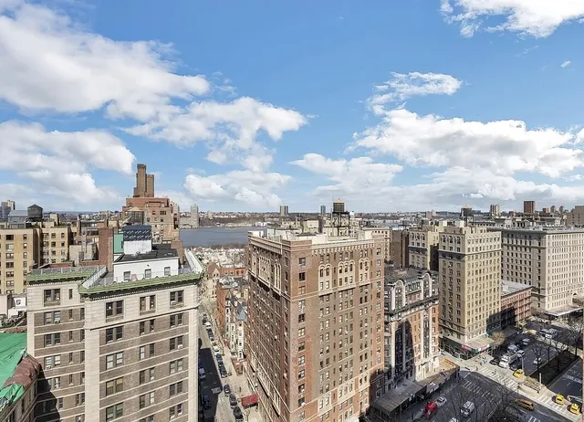 $10,500,000 | 2150 Broadway, Unit PH2B | Upper West Side