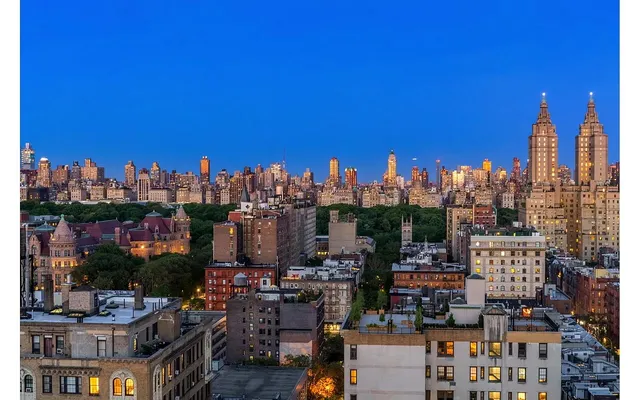 $10,500,000 | 2150 Broadway, Unit PH2B | Upper West Side