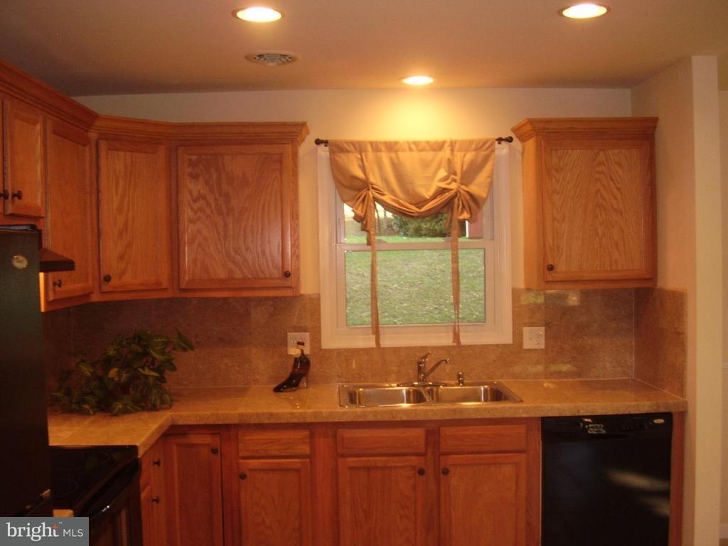 1160 Nissley Road Lancaster, PA 17601 - Photo 14 of 23 Gallery Image 14