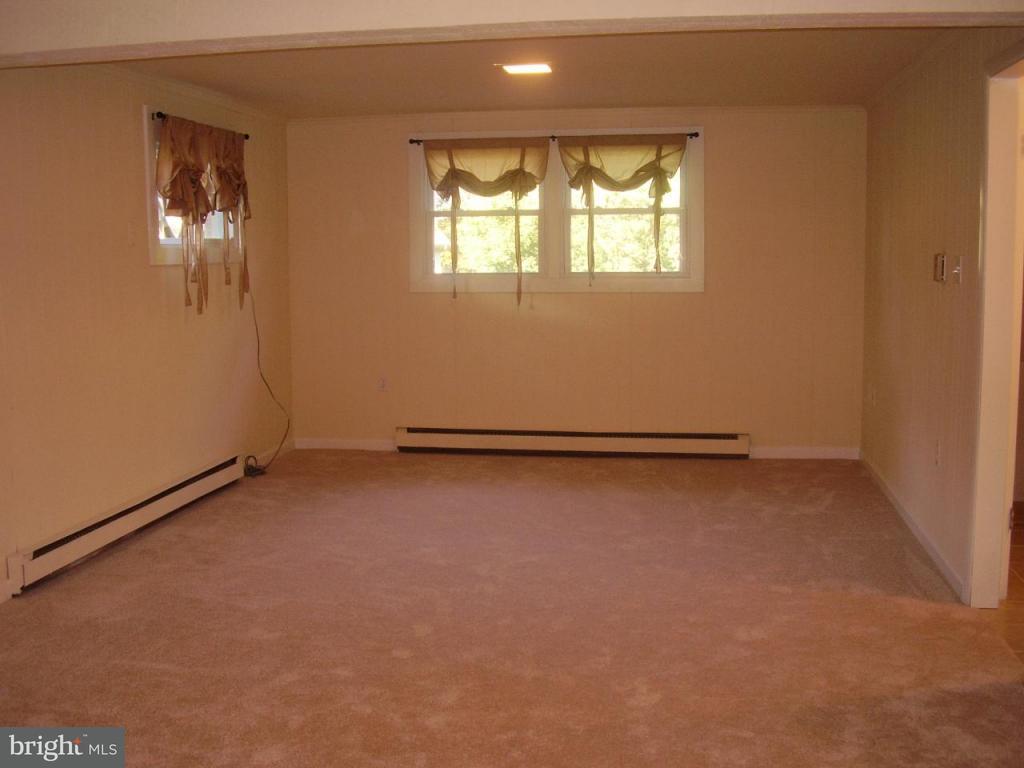 1160 Nissley Road Lancaster, PA 17601 - Photo 5 of 23 Gallery Image 5