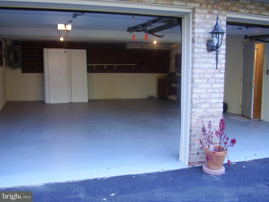1160 Nissley Road Lancaster, PA 17601 - Photo 8 of 23 Gallery Image 8