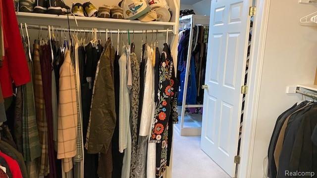 35393 Curtis Road Livonia, MI 48152 - Photo 16 of 22 Walk in Closet