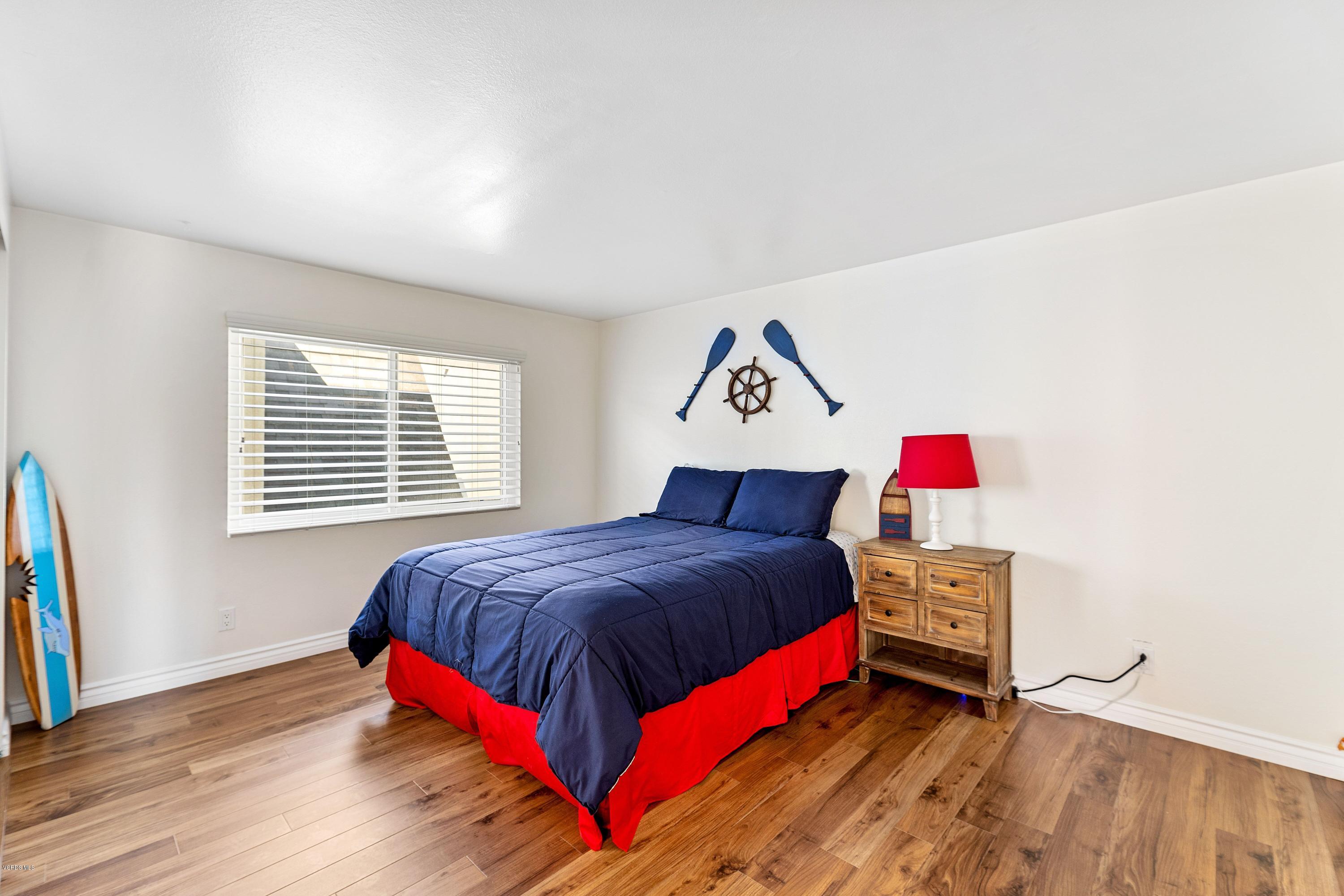 3208 Playa Court Oxnard, CA 93035 - Photo 12 of 23 145Nyf9g.jpeg