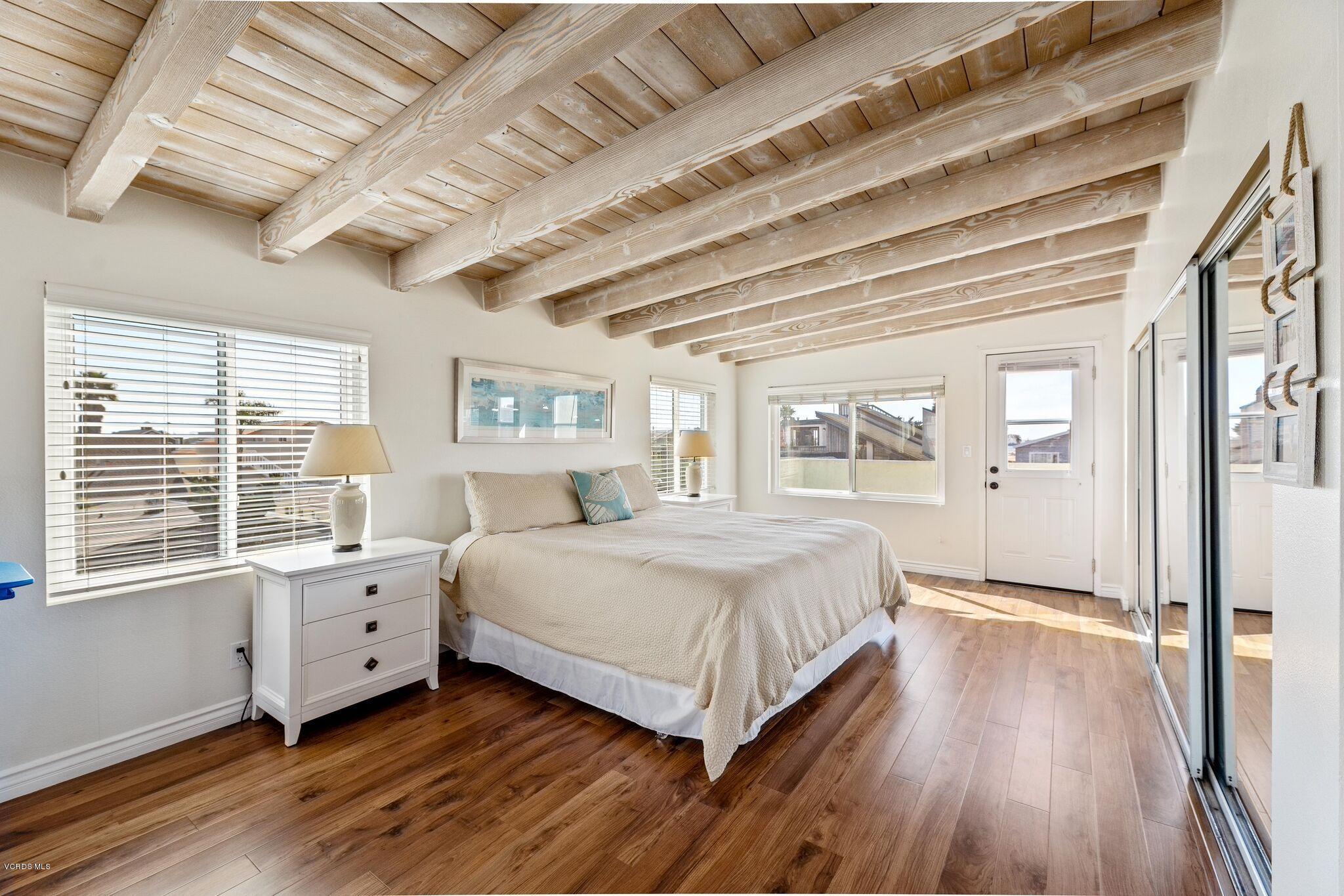 3208 Playa Court Oxnard, CA 93035 - Photo 15 of 23 SRq7J-4g.jpeg