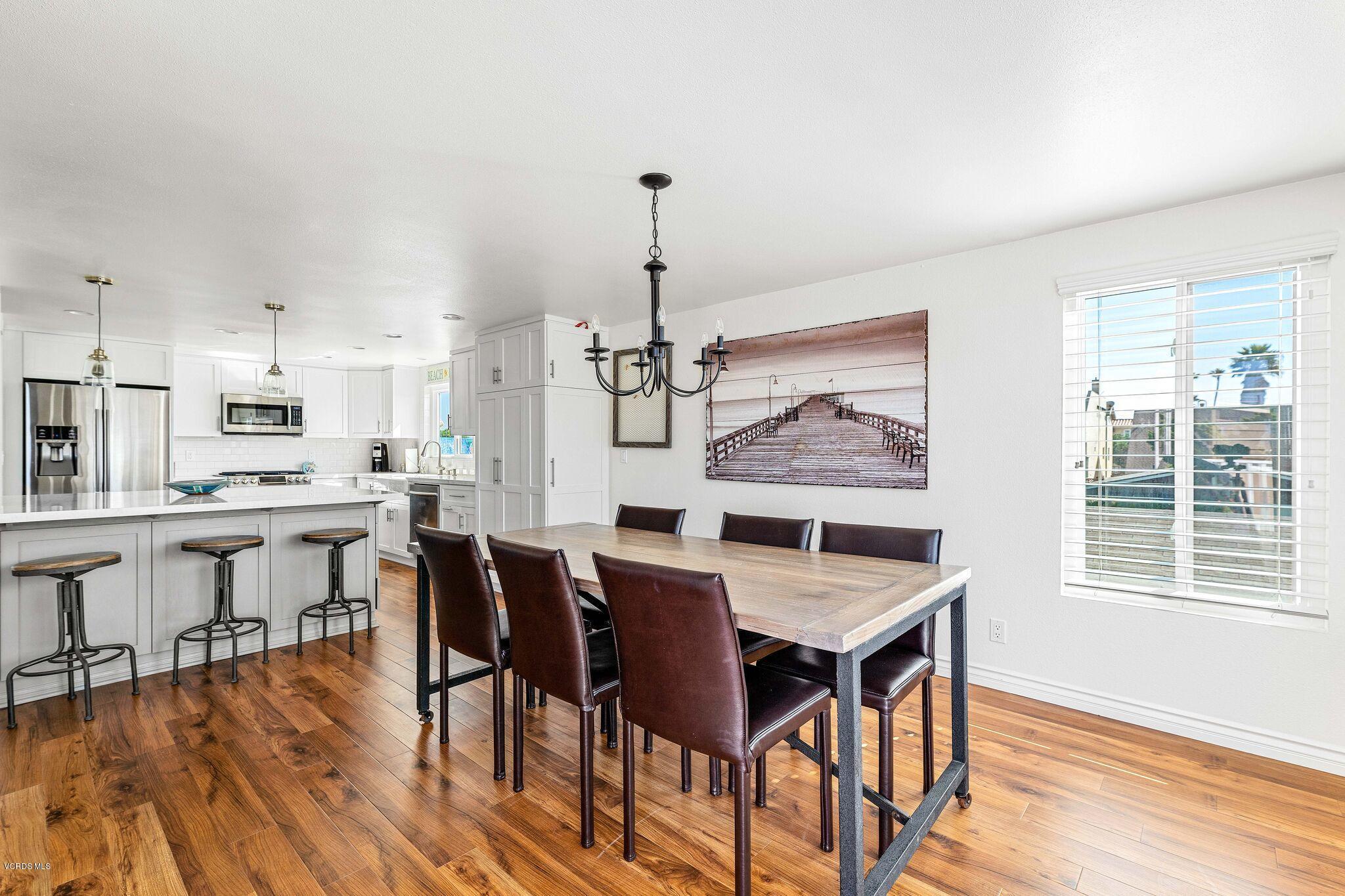 3208 Playa Court Oxnard, CA 93035 - Photo 8 of 23 owN_47EQ.jpeg