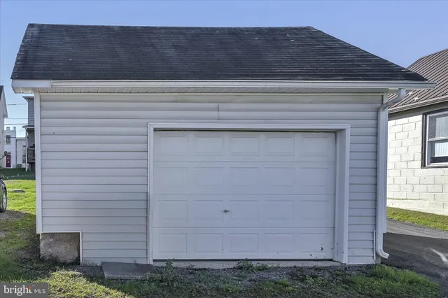 $175,000 | 600 East Main Street, Hegins, PA 17938