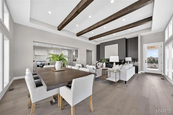 $1,295,000 | 11924 Santino Court, St. Louis, MO 63141