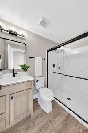 $1,295,000 | 11924 Santino Court, St. Louis, MO 63141