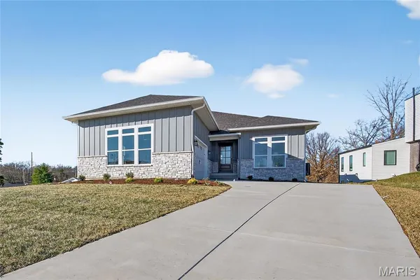 $1,295,000 | 11924 Santino Court, St. Louis, MO 63141
