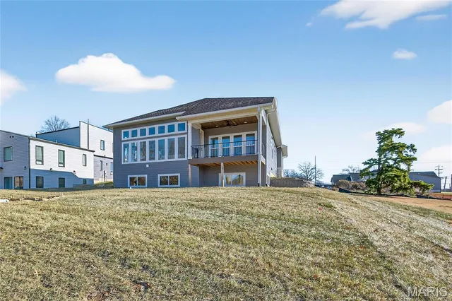 $1,325,000 | 11924 Santino Court, St. Louis, MO 63141