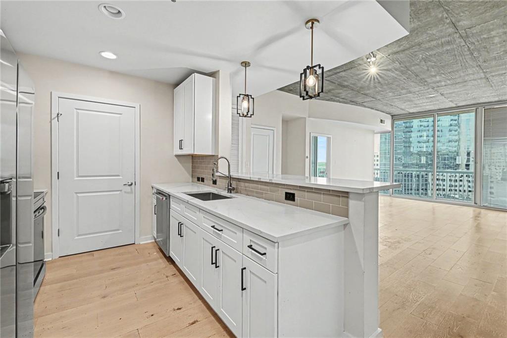 3324 Peachtree Road Northeast, Unit 905 Atlanta, GA 30326 - Photo 10 of 34