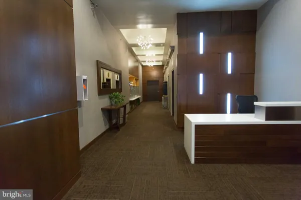 $2,110 | 1411-1 Walnut Street, Unit 201, Philadelphia, PA 19102