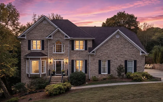 $627,950 | 1924 Bay Pointe Drive, Hixson, TN 37343