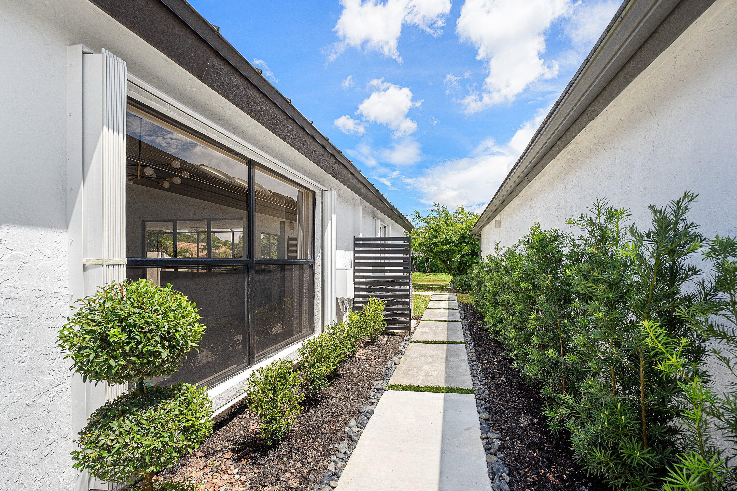 11152 Highland Circle Boca Raton, FL 33428 - Photo 20 of 44 007-11152HighlandCircle-BocaRaton-FL-334
